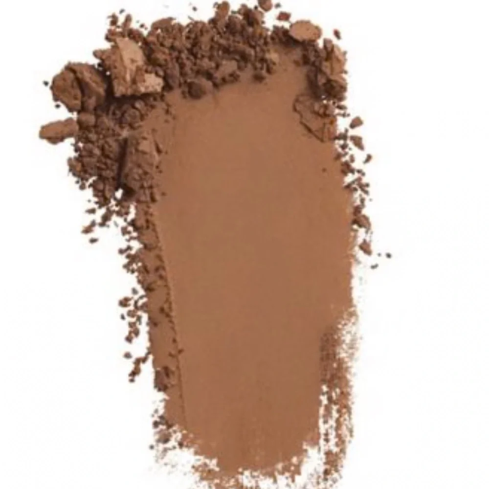 Bare Minerals Endless Summer Bronzer in Warmth natural looking less pore finish